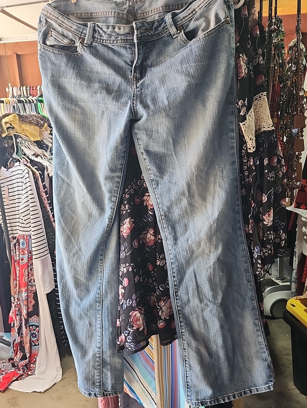 Chip & Pepper Light Wash Flare Jeans
